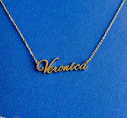 Veronica name necklace in gold